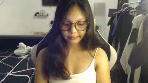 Snapshot of maryan04 chatting on February 6, 2026, 7:34 am Natalia online show from February 6, 2026, 7:34 am