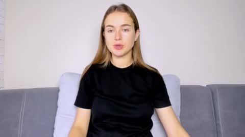 Mari online show from November 25, 2025, 6:57 am