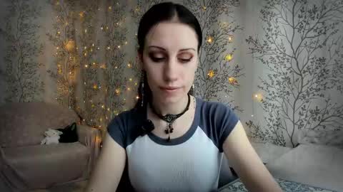 Snapshot of marylou_ chatting on February 17, 2026, 6:32 am Mary Lou online show from February 17, 2026, 6:32 am