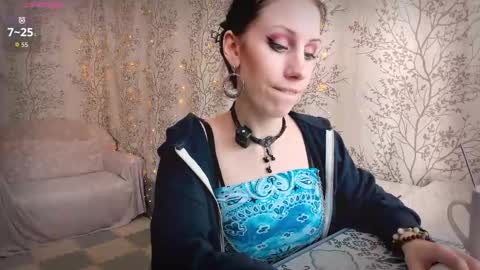 Snapshot of marylou_ chatting on March 1, 2026, 5:42 am Mary Lou online show from March 1, 2026, 5:42 am