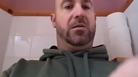 Snapshot of masterclass69er chatting on December 4, 2024, 8:45 am Bob online show from December 4, 2024, 8:45 am