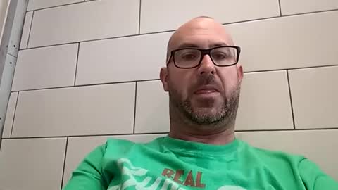 Snapshot of masterclass69er chatting on September 15, 2025, 8:14 am Bob online show from September 15, 2025, 8:14 am