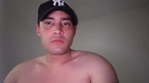 Snapshot of mateo2803 chatting on February 8, 2026, 5:22 am mateo2803 online show from February 8, 2026, 5:22 am