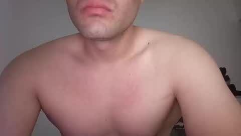 Snapshot of mateo2803 chatting on February 13, 2026, 2:40 am mateo2803 online show from February 13, 2026, 2:40 am