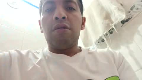 mathew_sexboy online show from October 27, 2025, 4:16 am