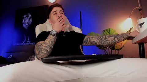 Snapshot of matt_thestud chatting on February 1, 2026, 7:51 am Matt online show from February 1, 2026, 7:51 am