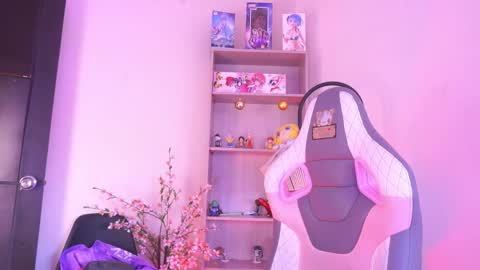 Snapshot of mavy_ chatting on February 27, 2026, 7:03 pm MAVY online show from February 27, 2026, 7:03 pm