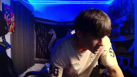 Snapshot of max_miller66 chatting on November 30, 2025, 2:04 am Max online show from November 30, 2025, 2:04 am