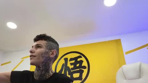 Snapshot of maxandalyn_ chatting on January 5, 2025, 1:35 am Max Dalyn online show from January 5, 2025, 1:35 am