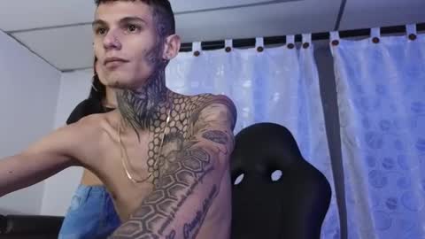 Snapshot of maxandalyn_ chatting on January 7, 2025, 1:28 am Max Dalyn online show from January 7, 2025, 1:28 am