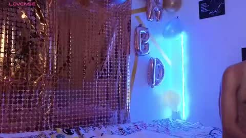 Snapshot of maxandalyn_ chatting on January 23, 2025, 12:25 am Max Dalyn online show from January 23, 2025, 12:25 am