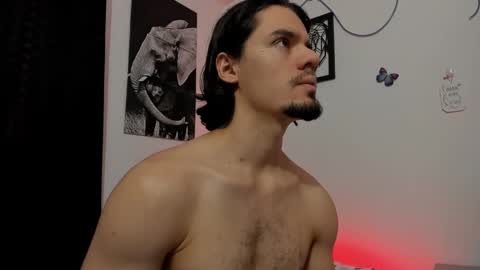 Snapshot of maxi_styles chatting on March 3, 2025, 10:42 pm Alex online show from March 3, 2025, 10:42 pm