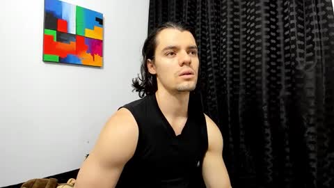 Snapshot of maxi_styles chatting on November 10, 2025, 10:20 pm Alex online show from November 10, 2025, 10:20 pm