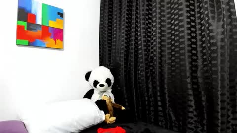 Snapshot of maxi_styles chatting on November 14, 2025, 12:20 am Alex online show from November 14, 2025, 12:20 am