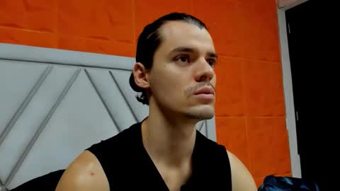 Snapshot of maxi_styles chatting on February 10, 2026, 11:58 am Alex online show from February 10, 2026, 11:58 am