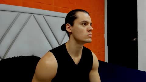 Snapshot of maxi_styles chatting on February 23, 2026, 11:18 am Alex online show from February 23, 2026, 11:18 am