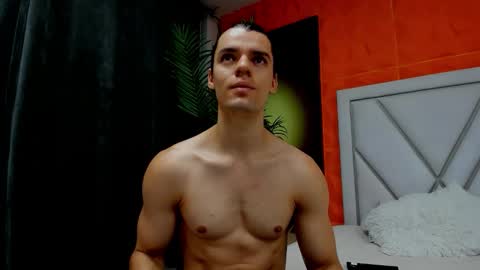 Snapshot of maxi_styles chatting on February 27, 2026, 11:32 am Alex online show from February 27, 2026, 11:32 am