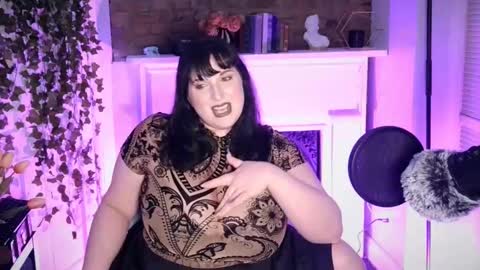 Snapshot of maximarilith chatting on September 24, 2025, 1:53 am Maxi Marilith online show from September 24, 2025, 1:53 am