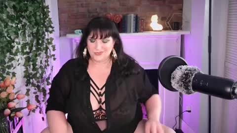 Snapshot of maximarilith chatting on September 28, 2025, 5:07 pm Maxi Marilith online show from September 28, 2025, 5:07 pm