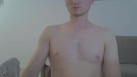 maxrelax90 online show from October 9, 2025, 8:18 pm