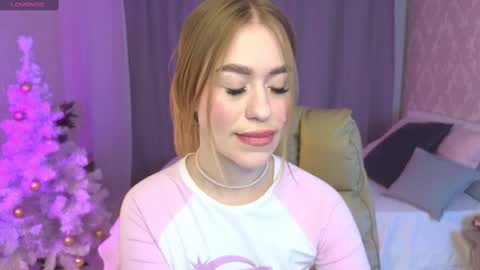 Snapshot of maya_lolly chatting on December 29, 2024, 2:10 pm Maya online show from December 29, 2024, 2:10 pm