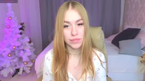 Snapshot of maya_lolly chatting on January 7, 2025, 5:53 pm Maya online show from January 7, 2025, 5:53 pm