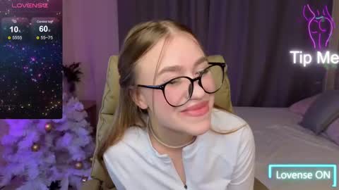 Snapshot of maya_lolly chatting on January 14, 2025, 1:28 pm Maya online show from January 14, 2025, 1:28 pm