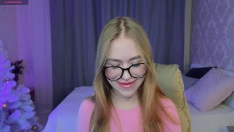 Snapshot of maya_lolly chatting on January 18, 2025, 1:40 pm Maya online show from January 18, 2025, 1:40 pm