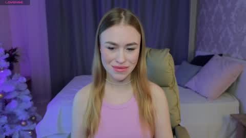 Snapshot of maya_lolly chatting on January 18, 2025, 4:42 pm Maya online show from January 18, 2025, 4:42 pm