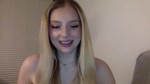 Snapshot of mayaflirt chatting on March 1, 2026, 4:42 pm mayaflirt online show from March 1, 2026, 4:42 pm