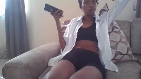 Snapshot of mayan001 chatting on September 20, 2025, 12:17 pm mayan online show from September 20, 2025, 12:17 pm