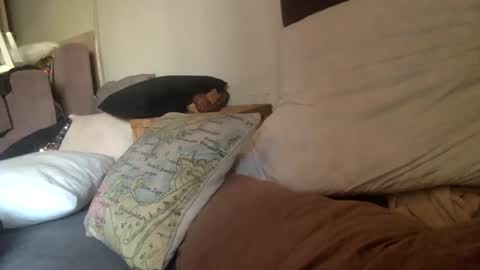 mazl0w online show from March 6, 2025, 8:08 am