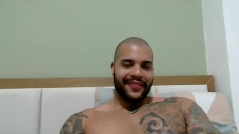 filippoae online show from October 5, 2025, 11:35 pm