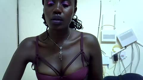 Snapshot of melanin_kuchi chatting on October 21, 2025, 7:25 pm African Melanin online show from October 21, 2025, 7:25 pm