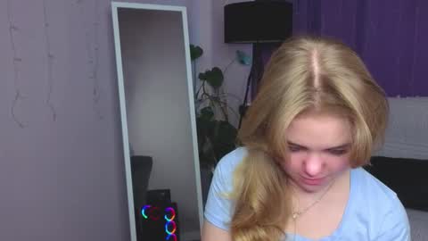 Snapshot of melissa_199 chatting on February 9, 2026, 5:22 am Sophia online show from February 9, 2026, 5:22 am