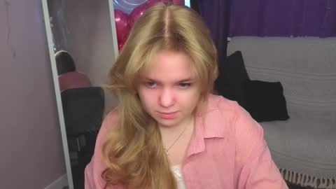 Snapshot of melissa_199 chatting on February 11, 2026, 5:34 am Sophia online show from February 11, 2026, 5:34 am