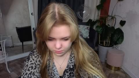 Snapshot of melissa_199 chatting on February 19, 2026, 4:41 am Sophia online show from February 19, 2026, 4:41 am