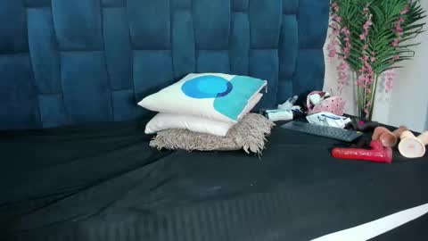 Melody online show from November 20, 2025, 8:41 pm