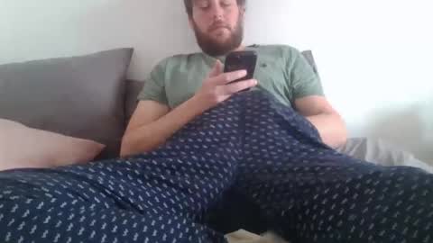 memo20cm online show from March 12, 2025, 9:02 am