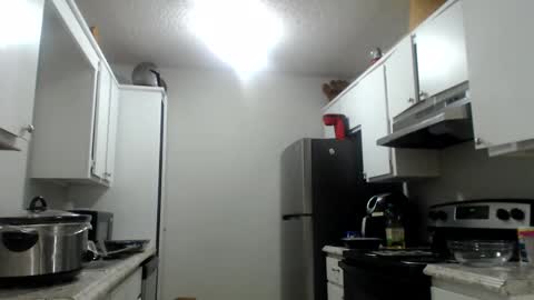 Snapshot of metalshop chatting on December 2, 2024, 1:14 am Mommy Jaxx online show from December 2, 2024, 1:14 am