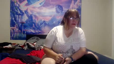 Snapshot of metalshop chatting on December 17, 2024, 4:23 am Mommy Jaxx online show from December 17, 2024, 4:23 am