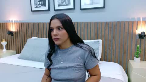 Snapshot of mia_bellefort chatting on February 4, 2026, 8:58 pm Mia Bellefort online show from February 4, 2026, 8:58 pm