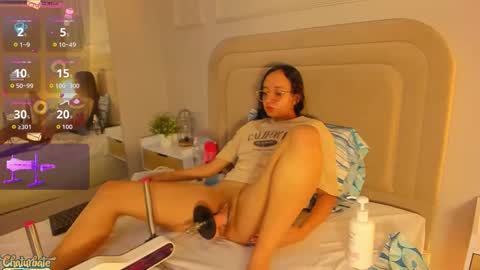 miaaffox online show from February 8, 2026, 2:20 pm