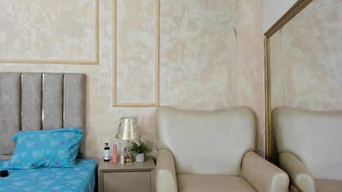 Miaasummer online show from February 9, 2026, 11:36 am