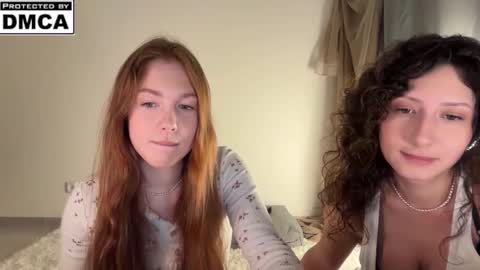 Snapshot of miafleur chatting on December 16, 2025, 9:53 pm Mia online show from December 16, 2025, 9:53 pm