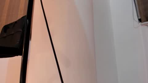 miahertz online show from February 20, 2026, 6:26 am