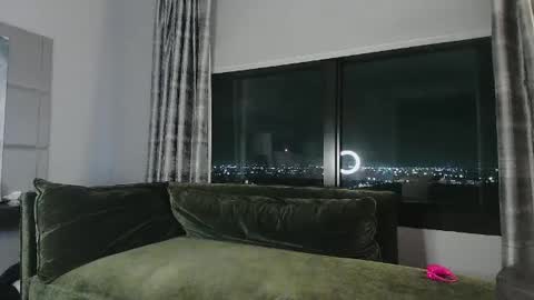 Snapshot of michelle32vandiver chatting on February 16, 2025, 5:59 am carmen savaged online show from February 16, 2025, 5:59 am