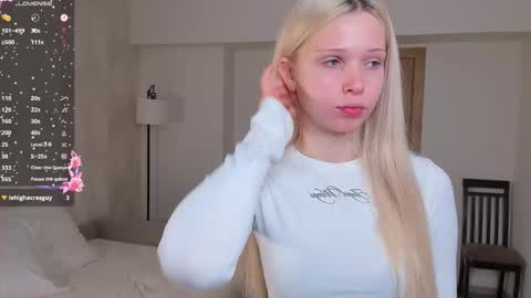 Angel girl online show from February 2, 2026, 8:51 pm