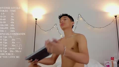 Snapshot of mike__tylor01 chatting on December 30, 2024, 12:09 pm Mike Tylor online show from December 30, 2024, 12:09 pm