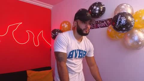 Snapshot of mike_savage3 chatting on February 17, 2026, 12:23 pm Mike online show from February 17, 2026, 12:23 pm